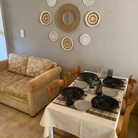 Christina's Seaside Lefokastro